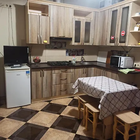 דירה для 15 осіб,15 хв пішки від жд вокзалу לבוב