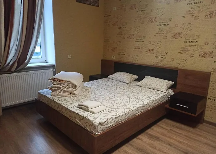 для 15 осіб,15 хв пішки від жд вокзалу Apartamento