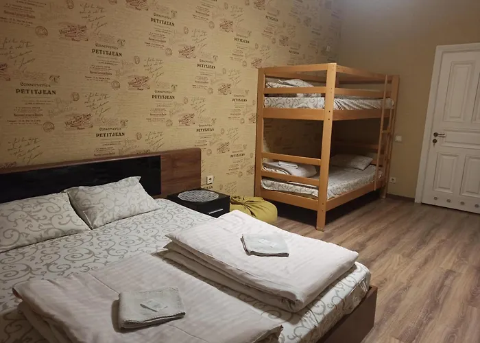 для 15 осіб,15 хв пішки від жд вокзалу